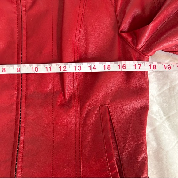 Wilsons Vintage Leather Women’s Red Moto Jacket Sleeve Zippers Size Medium - Picture 14 of 15